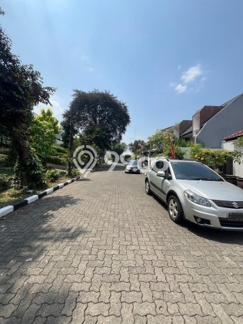 Hunian Eksklusif Siap Huni LT 280m2 di Ciputat Timur, Tangerang Selatan Hunian Eksklusif Siap Huni LT 280m2 di Ciputat Timur, Tangerang Selatan