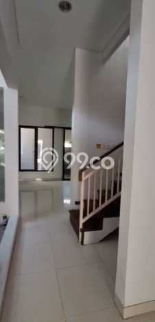 Lokasi strategis! Rumah siap huni disewakan di Colomadu LB 250m2 Lokasi strategis! Rumah siap huni disewakan di Colomadu LB 250m2