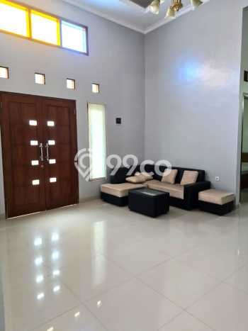 Rumah di Colomadu, Dekat Fasilitas, 1 KM, LT 100m2m² LB 132m2m² Rumah di Colomadu, Dekat Fasilitas, 1 KM, LT 100m2m² LB 132m2m²