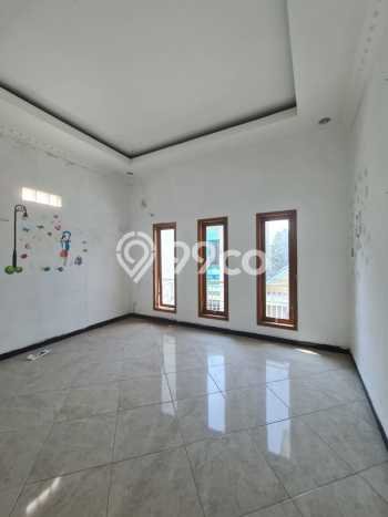 Rumah Berkualitas 4 Kamar Tidur dan 3 Kamar Mandi di Kartosuro, Dekat Pusat Kota, Solo Rumah Berkualitas 4 Kamar Tidur dan 3 Kamar Mandi di Kartosuro, Dekat Pusat Kota, Solo