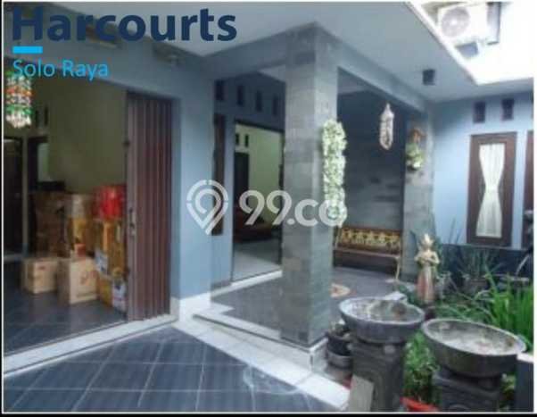 HARGA TERBAIK! Rumah Berkualitas area Jebres, LT 169m² LB 150m² HARGA TERBAIK! Rumah Berkualitas area Jebres, LT 169m² LB 150m²