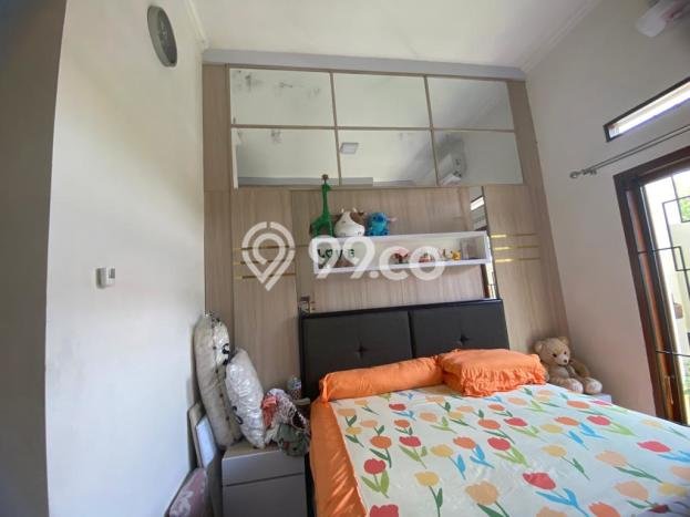 Siap Huni Hunian Elit 5 Kamar di Manahan Dekat ke Mana Pun Siap Huni Hunian Elit 5 Kamar di Manahan Dekat ke Mana Pun