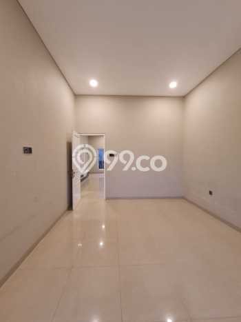 HUNIAN BERKELAS! Rumah Exclusive Solo Baru, Solo, LT 200m² LB 235m² HUNIAN BERKELAS! Rumah Exclusive Solo Baru, Solo, LT 200m² LB 235m²