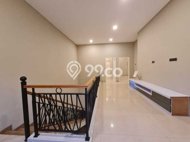 HUNIAN BERKELAS! Rumah Exclusive Solo Baru, Solo, LT 200m² LB 235m² HUNIAN BERKELAS! Rumah Exclusive Solo Baru, Solo, LT 200m² LB 235m²