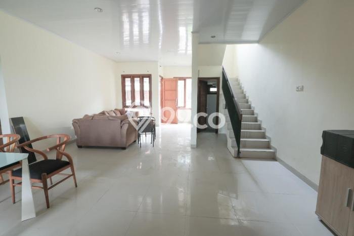 BEST DEAL! Rumah Nyaman area Colomadu, LT 180m² Bangunan 180m² BEST DEAL! Rumah Nyaman area Colomadu, LT 180m² Bangunan 180m²