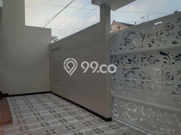 PROMO TERBATAS! Rumah Premium di Jajar, Solo, LT 160m² Bangunan 260m² PROMO TERBATAS! Rumah Premium di Jajar, Solo, LT 160m² Bangunan 260m²