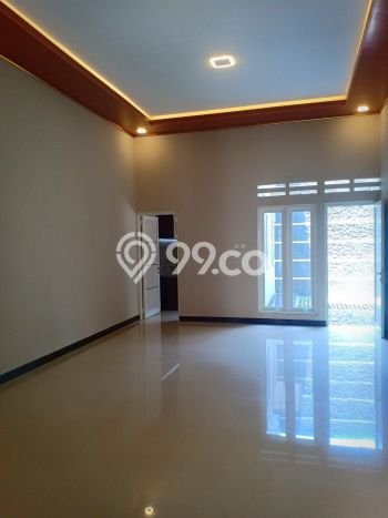 Rumah Siap Pakai di Banjarsari, Solo, LT 185m² LB 300m² Rumah Siap Pakai di Banjarsari, Solo, LT 185m² LB 300m²