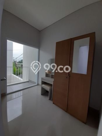 Lokasi strategis! Rumah siap pakai dikontrakkan di Kartosuro LB 95m2 Lokasi strategis! Rumah siap pakai dikontrakkan di Kartosuro LB 95m2