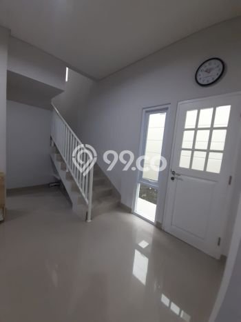 Lokasi strategis! Rumah siap pakai dikontrakkan di Kartosuro LB 95m2 Lokasi strategis! Rumah siap pakai dikontrakkan di Kartosuro LB 95m2