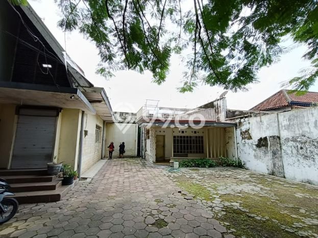 Gudang disewakan di Laweyan Solo dengan luas bangunan 400m2 Gudang disewakan di Laweyan Solo dengan luas bangunan 400m2