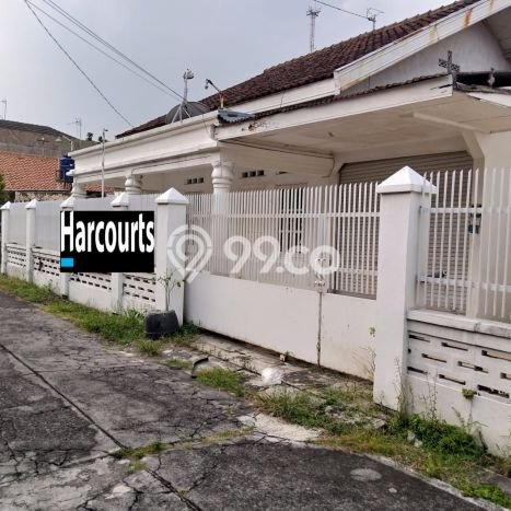 Rumah di Manahan, Akses ke Pusat Kota, 3 KT Rumah di Manahan, Akses ke Pusat Kota, 3 KT