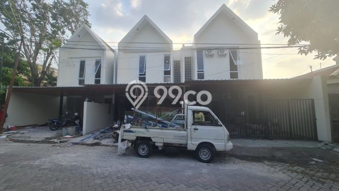 Rumah di Solo Baru, 2 KM, Pemandangan Kota, Luas 77m² Bangunan 128m² Rumah di Solo Baru, 2 KM, Pemandangan Kota, Luas 77m² Bangunan 128m²