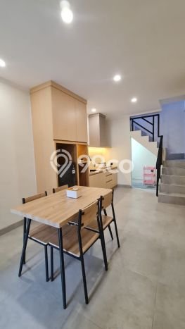 Rumah di Solo Baru, 2 KM, Pemandangan Kota, Luas 77m² Bangunan 128m² Rumah di Solo Baru, 2 KM, Pemandangan Kota, Luas 77m² Bangunan 128m²