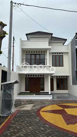 Rumah Asri area Pasar Kliwon, 2 KM, Lingkungan Tenang, LT 180m² Bangunan 160m² Rumah Asri area Pasar Kliwon, 2 KM, Lingkungan Tenang, LT 180m² Bangunan 160m²