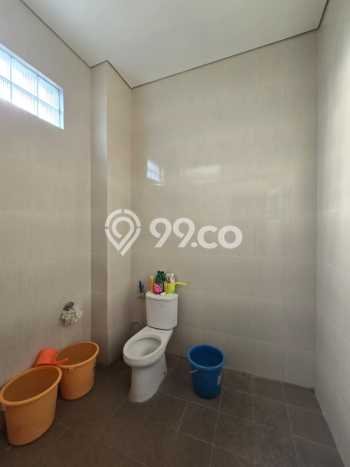 Ruko Disewa di Serengan, Solo, LT 302m2 / LB 420m2 Ruko Disewa di Serengan, Solo, LT 302m2 / LB 420m2