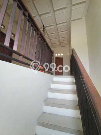 Lokasi strategis! Rumah siap huni disewakan di Colomadu LB 200m2 Lokasi strategis! Rumah siap huni disewakan di Colomadu LB 200m2