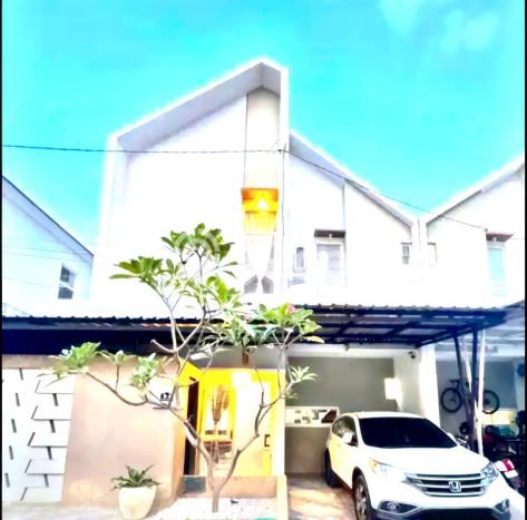 Rumah Lingkungan Asri di Gentan, Solo, Luas 60m2m² Bangunan 100m2m² Rumah Lingkungan Asri di Gentan, Solo, Luas 60m2m² Bangunan 100m2m²