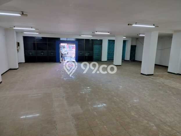 Ruko Komersial Disewakan di Laweyan Solo Luas 800m2 Ruko Komersial Disewakan di Laweyan Solo Luas 800m2