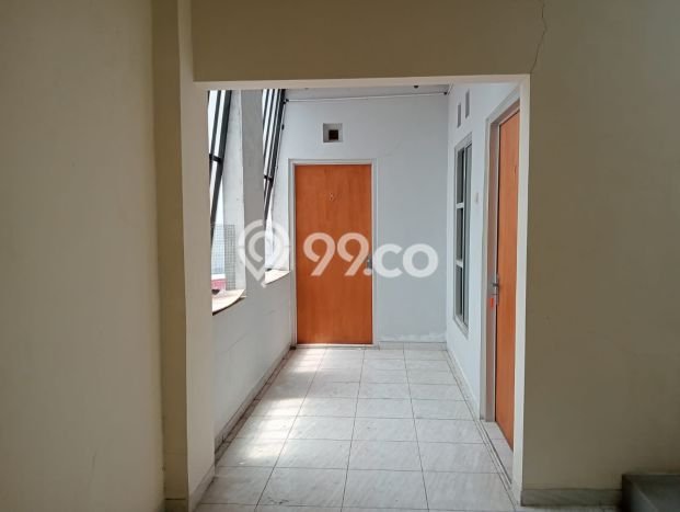 BEST CHOICE! Rumah di Grogol, 8 KM, Akses Sekolah, Luas 180m² LB 200m² BEST CHOICE! Rumah di Grogol, 8 KM, Akses Sekolah, Luas 180m² LB 200m²