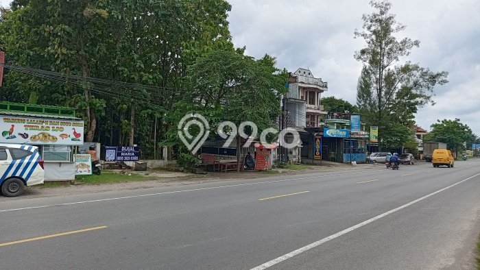 Jarang Ada! Tanah di Sragen Punya Luas 1035m2 SHM Jarang Ada! Tanah di Sragen Punya Luas 1035m2 SHM