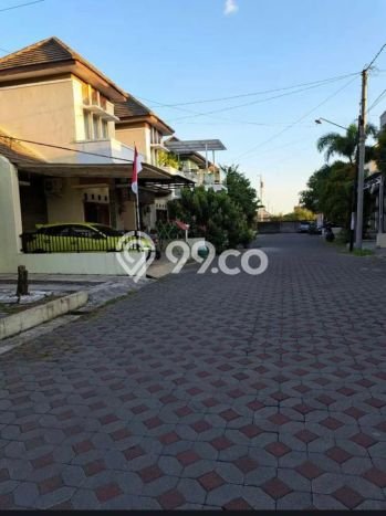 Lokasi terbaik! Rumah siap pakai disewakan di Gentan LB 50m2 Lokasi terbaik! Rumah siap pakai disewakan di Gentan LB 50m2