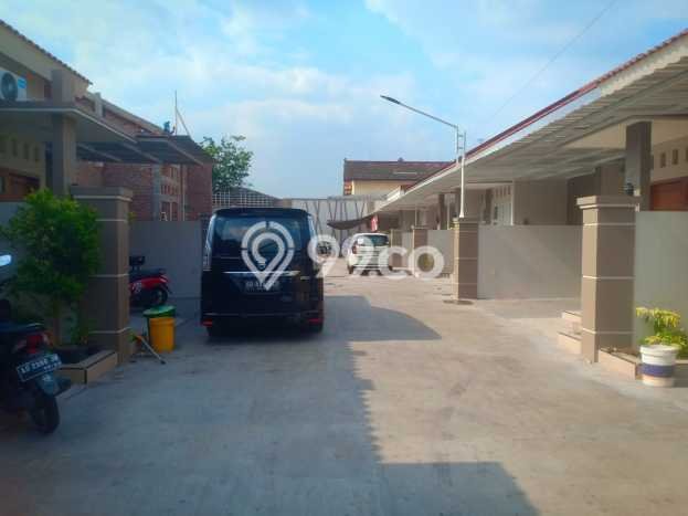LOKASI STRATEGIS! Rumah kawasan Cemani, Dekat Stasiun, 1 KM, Luas 65m2m² LB 50m2m² LOKASI STRATEGIS! Rumah kawasan Cemani, Dekat Stasiun, 1 KM, Luas 65m2m² LB 50m2m²