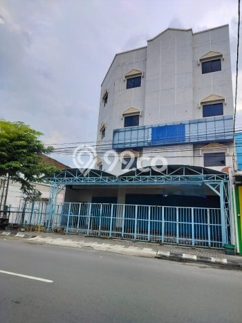 Ruko Komersial Disewakan di Laweyan Solo Luas 800m2 Ruko Komersial Disewakan di Laweyan Solo Luas 800m2