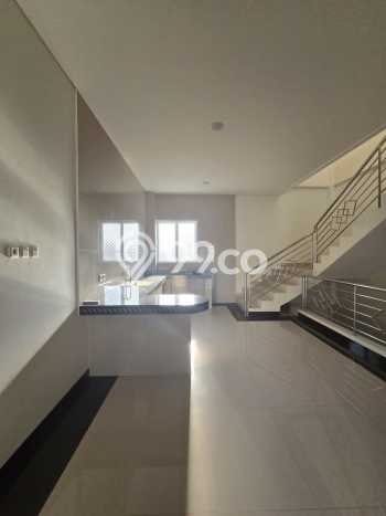 Ruko Disewa di Serengan, Solo, LT 302m2 / LB 420m2 Ruko Disewa di Serengan, Solo, LT 302m2 / LB 420m2
