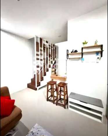 Rumah Lingkungan Asri di Gentan, Solo, Luas 60m2m² Bangunan 100m2m² Rumah Lingkungan Asri di Gentan, Solo, Luas 60m2m² Bangunan 100m2m²