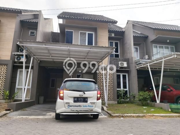 Rumah Bagus Siap Pakai Di Gentan Luas 120m2 Lokasi Strategis Rumah Bagus Siap Pakai Di Gentan Luas 120m2 Lokasi Strategis