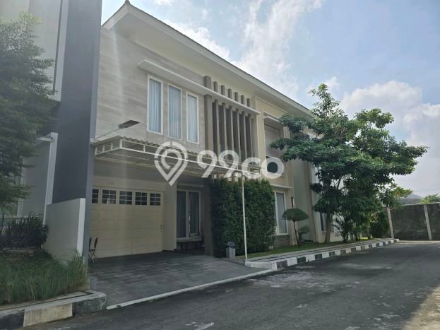 Siap Huni Hunian Elit 5 Kamar di Kartosuro Dekat ke Mana Saja Siap Huni Hunian Elit 5 Kamar di Kartosuro Dekat ke Mana Saja