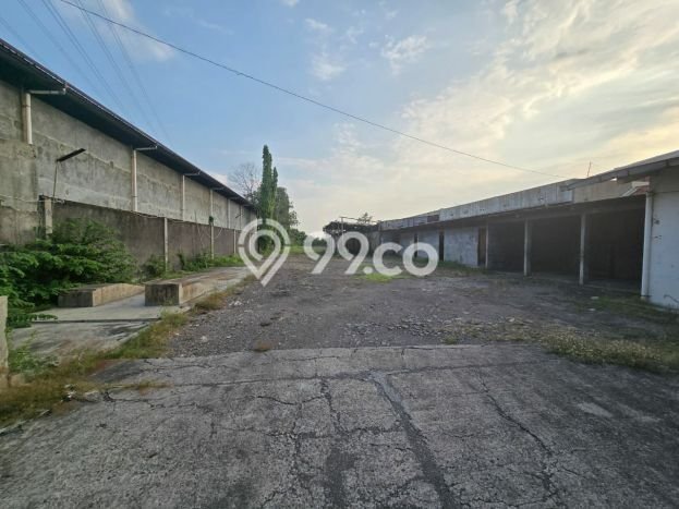 Tanah di Karanganyar, Solo Luas 3190m2 Dijual Segera Tanah di Karanganyar, Solo Luas 3190m2 Dijual Segera