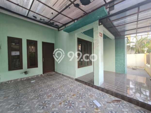 Dijual Cepat Rumah Favorit Siap Huni LB 100m2 di Colomadu, Karanganyar Dijual Cepat Rumah Favorit Siap Huni LB 100m2 di Colomadu, Karanganyar
