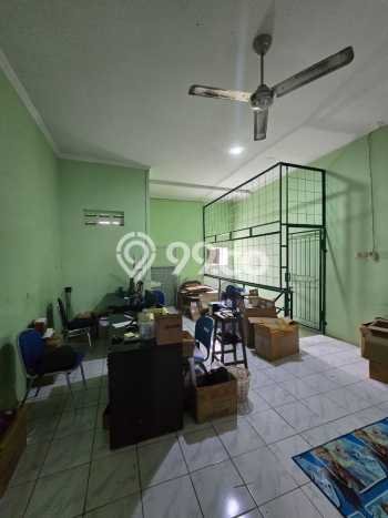 Ruko Dijual di Banjarsari Solo dengan LB 236m2 Ruko Dijual di Banjarsari Solo dengan LB 236m2