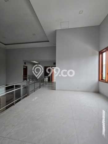 Dijual Rumah Premium dengan Fasilitas Sekitar Lengkap di Solo Baru, Solo Dijual Rumah Premium dengan Fasilitas Sekitar Lengkap di Solo Baru, Solo
