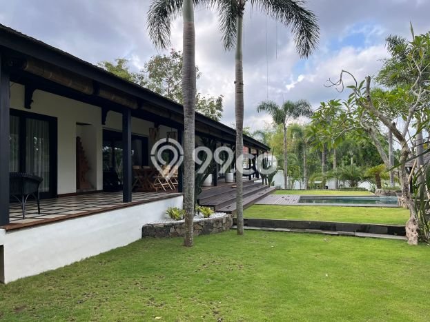 FOR SALE! Vila di , Luas 2340m2m², Lokasi Strategis FOR SALE! Vila di , Luas 2340m2m², Lokasi Strategis