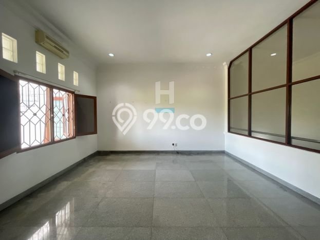 Siap Huni Hunian Elit 6 Kamar di Solo Baru Dekat ke Mana Pun Siap Huni Hunian Elit 6 Kamar di Solo Baru Dekat ke Mana Pun