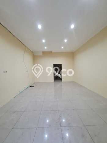 AREA BISNIS! Ruko di Solo Baru, Luas 100m², Area Strategis AREA BISNIS! Ruko di Solo Baru, Luas 100m², Area Strategis