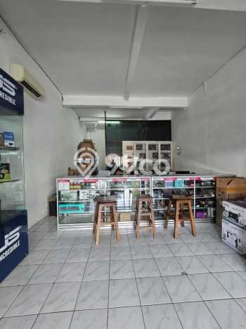 Ruko Dijual di Banjarsari Solo dengan LB 236m2 Ruko Dijual di Banjarsari Solo dengan LB 236m2
