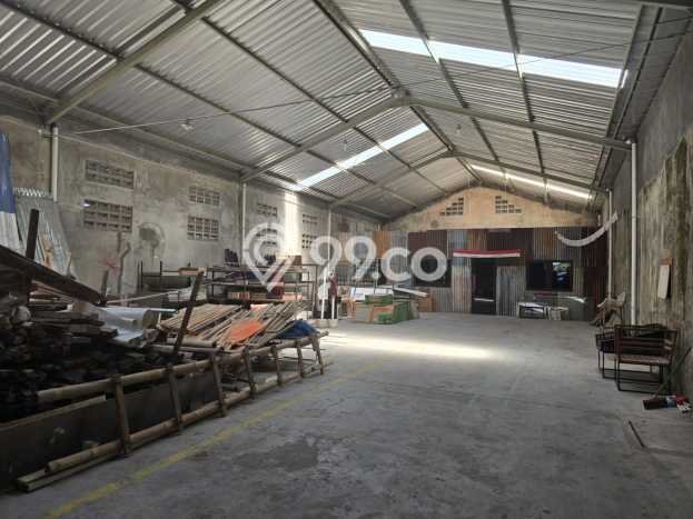 Gudang di Kartasura, Luas 700m², Mainroad, Area Strategis Gudang di Kartasura, Luas 700m², Mainroad, Area Strategis