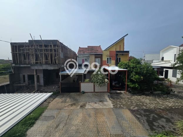 Rumah Siap Pakai di Gentan, Solo, Luas 121m² Bangunan 150m² Rumah Siap Pakai di Gentan, Solo, Luas 121m² Bangunan 150m²