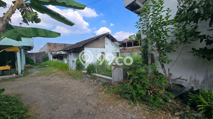 Tanah Komersial Dijual di Gentan Solo 60m2 Tanah Komersial Dijual di Gentan Solo 60m2