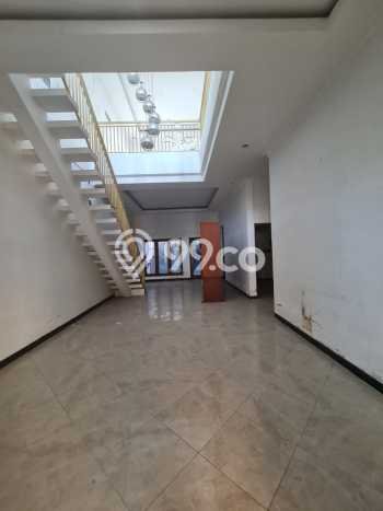 Hunian Cantik Modern Lb 300m2 di Kartasura, Sukoharjo Hunian Cantik Modern Lb 300m2 di Kartasura, Sukoharjo