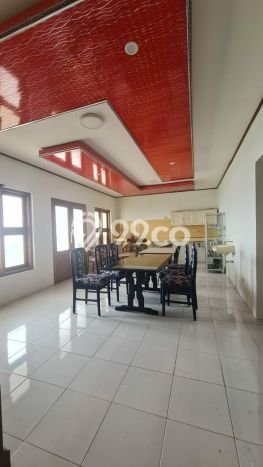 Hunian Cantik Modern Lb 300m2 di Tawangmangu, Karanganyar Hunian Cantik Modern Lb 300m2 di Tawangmangu, Karanganyar