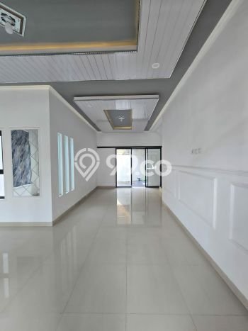 Rumah Siap Pakai di Gentan, Solo, Luas 121m² Bangunan 150m² Rumah Siap Pakai di Gentan, Solo, Luas 121m² Bangunan 150m²