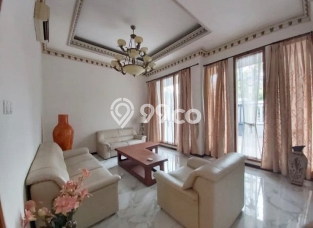 Rumah Luxury Modern Tanpa Renovasi di penumping Surakarta Rumah Luxury Modern Tanpa Renovasi di penumping Surakarta