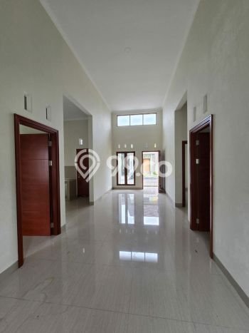 Rumah Strategis Modern Lb 90m2 di Solo Baru, Solo Rumah Strategis Modern Lb 90m2 di Solo Baru, Solo
