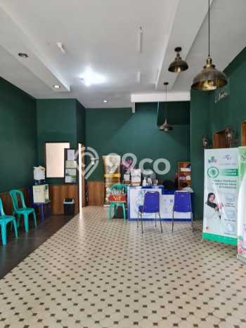 AREA TERSIBUK! Ruko di Solo Baru, Luas 300m², Pusat Komersial AREA TERSIBUK! Ruko di Solo Baru, Luas 300m², Pusat Komersial