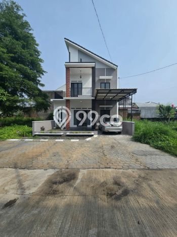 Rumah Siap Pakai di Gentan, Solo, Luas 121m² Bangunan 150m² Rumah Siap Pakai di Gentan, Solo, Luas 121m² Bangunan 150m²