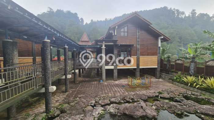 AREA PREMIUM! Vila Kawasan Tawangmangu, Dimensi 1555m2m², View Menarik sekitar AREA PREMIUM! Vila Kawasan Tawangmangu, Dimensi 1555m2m², View Menarik sekitar